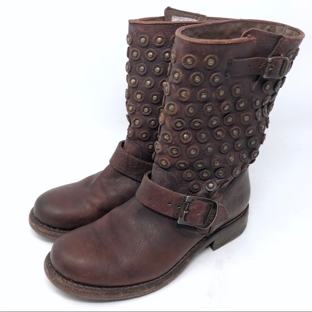 FRYE Jenna Disc Short Distressed Leather Boots